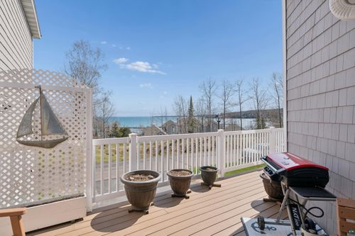 801-34590 Bay View Rd, Bayfield, WI, 54814-4967 | Card Image