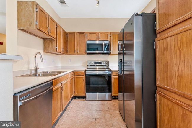 UNIT-2202 - 1600 Spring Gate Dr, Condo with 2 bedrooms, 2 bathrooms and null parking in MCLEAN VA | Image 9
