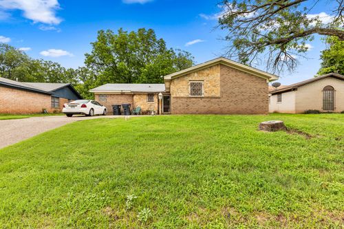 401 Carver St, Waco, TX, 76704-1424 | Card Image