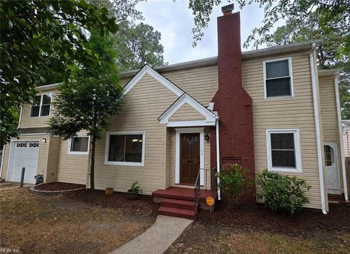 104 E Severn Rd, Norfolk, VA, 23505-4824 | Card Image