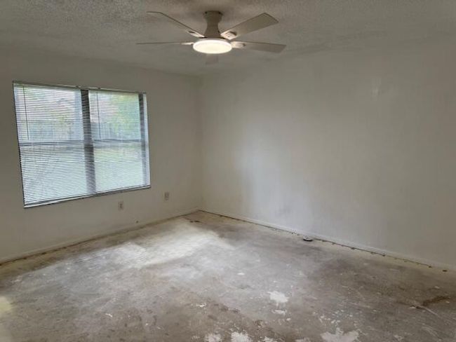 197 Star Clusters Ct, Condo with 2 bedrooms, 2 bathrooms and null parking in Royal Palm Beach FL | Image 5