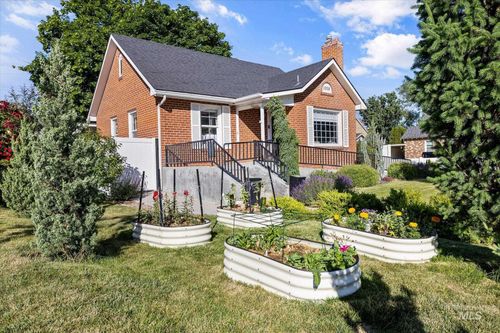 1008 Fillmore St, Caldwell, ID, 83605-4129 | Card Image