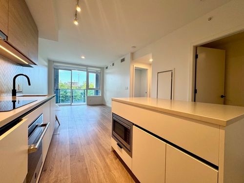 612-10448 University Dr, Surrey, BC, V3T0S7 | Card Image