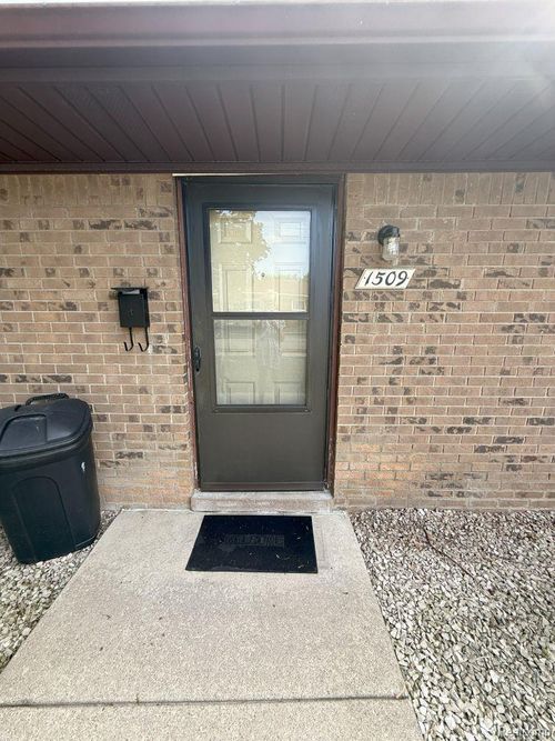 1509 Russell Ave, Lincoln Park, MI, 48146-1628 | Card Image