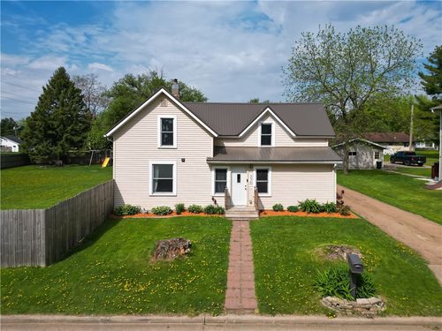 336 Lincoln St, Stanley, WI, 54768-1241 | Card Image