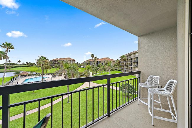 APT-305 - 301 S Seas Dr, Condo with 2 bedrooms, 2 bathrooms and null parking in Jupiter FL | Image 19