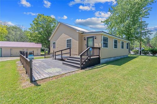 48 Wigwam Dr, Pulaski, NY, 13142-2269 | Card Image