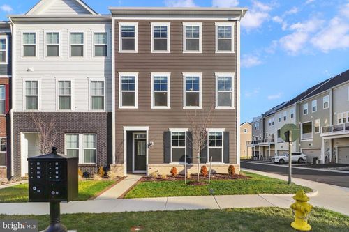 17789 Osprey Harbor Ln, DUMFRIES, VA, 22026-2998 | Card Image