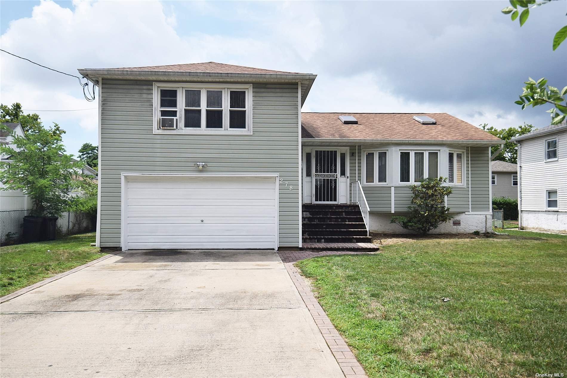 Greenwich Ave, Roosevelt, NY 11575