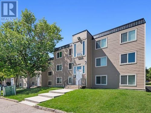 315 Heritage Dr Se, Calgary, AB, T2H1N2 | Card Image