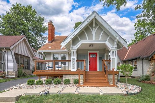726 E 71st Ter, Kansas City, MO, 64131-1614 | Card Image