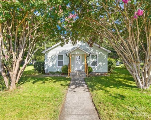 604 S Zion St, Landis, NC, 28088-1752 | Card Image