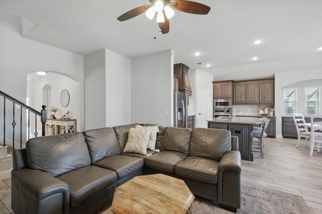 4821 Windfern Way, House other with 4 bedrooms, 3 bathrooms and null parking in Midlothian TX | Image 11