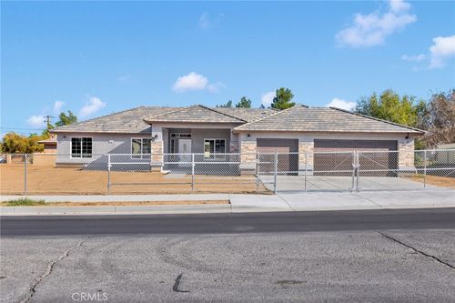 17837 Sultana St, Hesperia, CA, 92345-6331 | Card Image