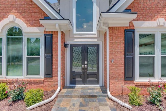 5435 Azalea Crest Ln, House other with 3 bedrooms, 3 bathrooms and null parking in Sugar Hill GA | Image 5