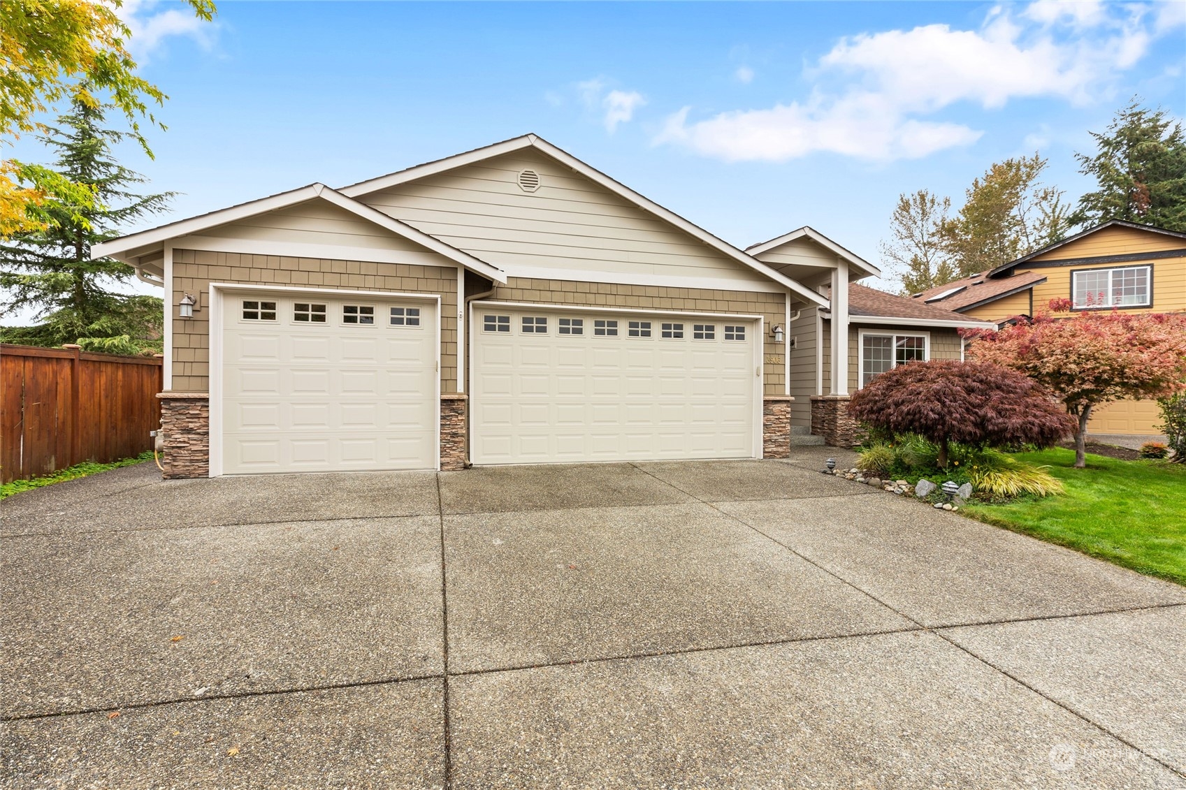 145th Pl, Mill Creek, WA 98012