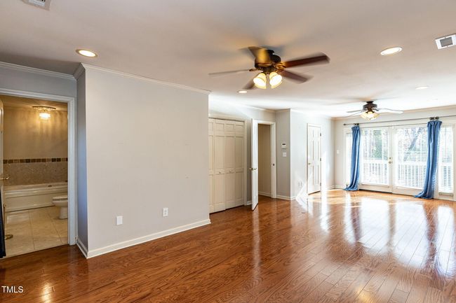 022-1920x1080-master-bedroom-suite | Image 24