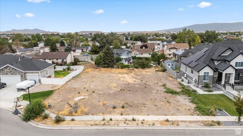 6564 W Sunrise Oak Dr, West Valley City, UT, 84081-1852 | Card Image