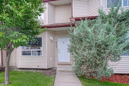 402 Eagleview Place Nw, High River, AB, T1V1Y6 | Card Image