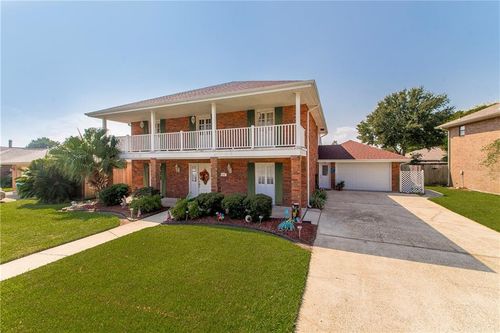 613 Petit Berdot Dr, Kenner, LA, 70065-1125 | Card Image