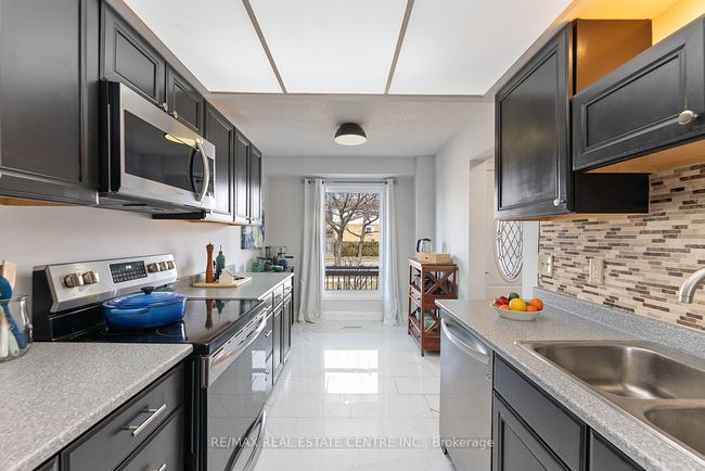 82 Simmons Blvd, House other with 3 bedrooms, 2 bathrooms and 4 parking in Brampton ON | Image 13
