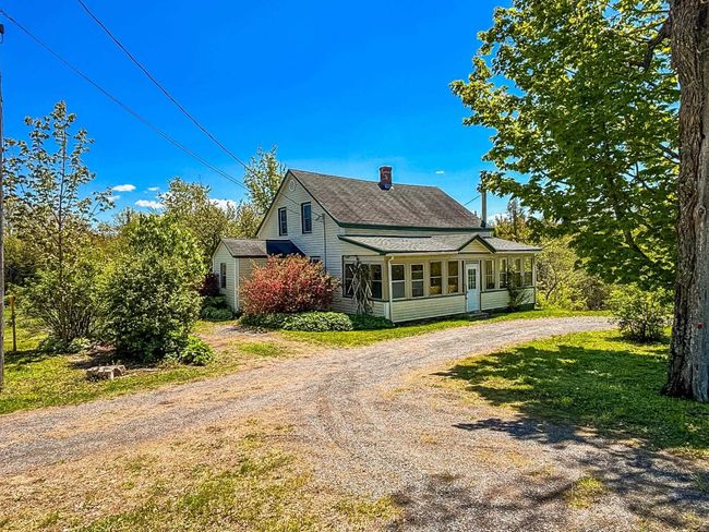 4215 Highway 208, House other with 4 bedrooms, 2 bathrooms and 1 parking in South Brookfield NS | Image 4