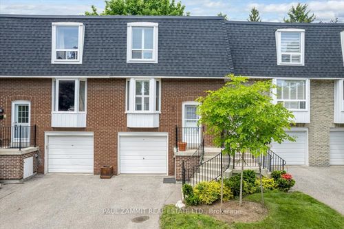 220 Royal Orchard Blvd, Thornhill, ON, L3T3E7 | Card Image