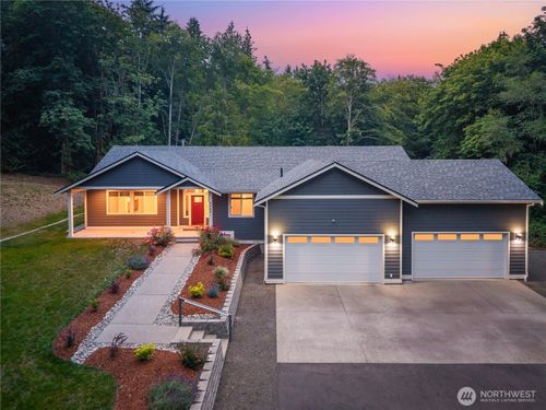 4464 Eastway Dr Se, Port Orchard, WA, 98366-8804 | Card Image
