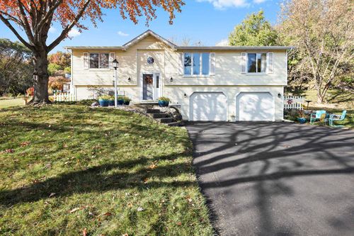 737 Willow Run St, Cottage Grove, WI, 53527-9710 | Card Image