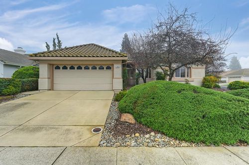 200 Navarretia Court, Roseville, CA, 95747 | Card Image