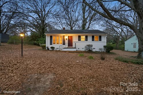 828 Williams St, Gastonia, NC, 28052-5354 | Card Image