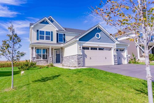 1574 Edgebrook Ln, Carver, MN, 55315-4589 | Card Image