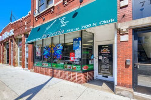 7109 N Clark St, Chicago, IL, 60626-2498 | Card Image