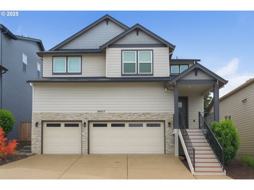 14047 Se Piper Cub Way, Milwaukie, OR, 97267-2066 | Card Image