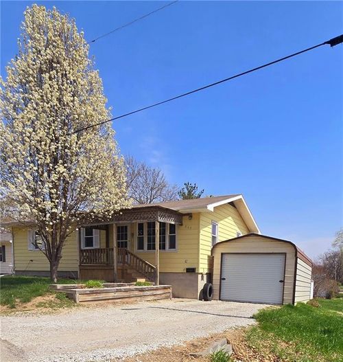 505 S 8th St, Tarkio, MO, 64491-1611 | Card Image