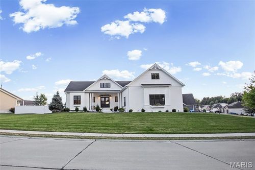 74 Woodcrest Drive, Bethalto, IL, 62010 | Card Image