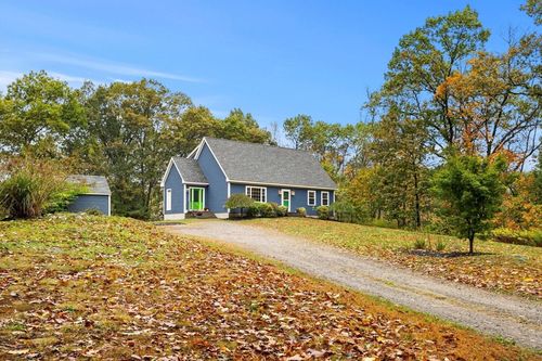 266 Washington St, Boxford, MA, 01921-1014 | Card Image