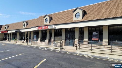 321 Broadway, Hillsdale, NJ, 07642-1406 | Card Image