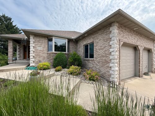 1220 Sherman Ave W, Fort Atkinson, WI, 53538-1541 | Card Image