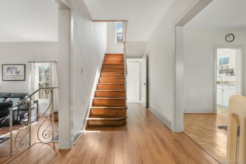 64 AKA 68 Avondale Road, Yonkers, NY, 10710 | Card Image