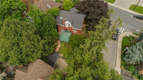 1088 King St E, Hamilton, ON, L8M1E3 | Card Image