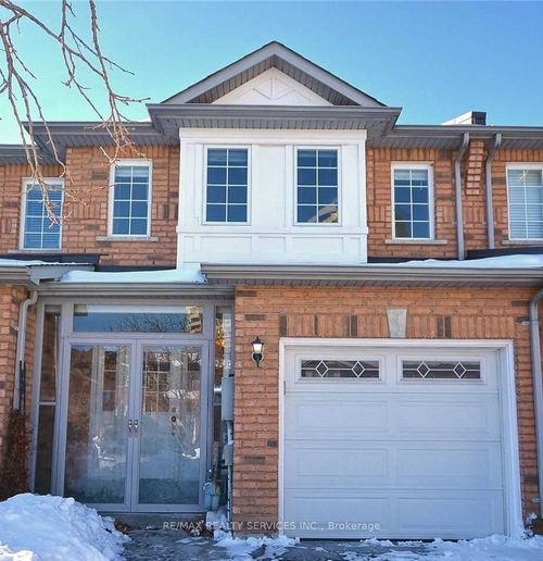 22 Berkindale Crt, Brampton, ON, L6Y5G1 | Card Image
