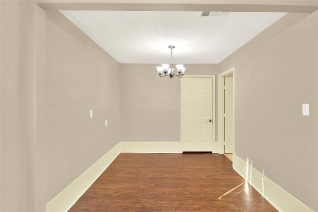 506 Edgebrook Dr, House other with 4 bedrooms, 2 bathrooms and null parking in Houston TX | Image 7
