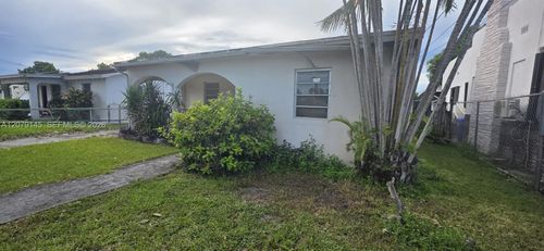 3441 Nw 17th St, Miami, FL, 33125-1743 | Card Image