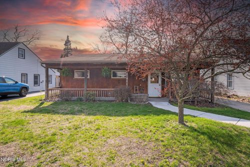 3237 Waldmar Rd, Toledo, OH, 43615-1442 | Card Image