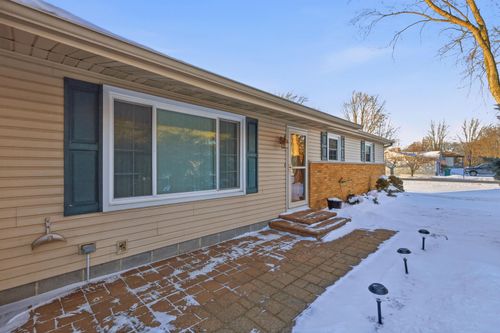 3101 Range Rd, Port Huron, MI, 48060-1679 | Card Image