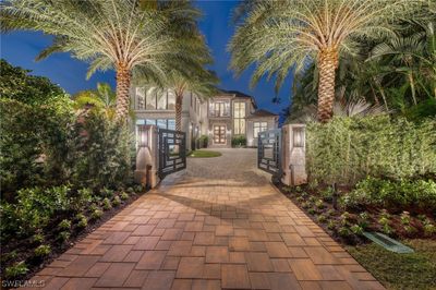 1365 Spyglass Lane, House other with 6 bedrooms, 7 bathrooms and null parking in Naples FL | Image 1