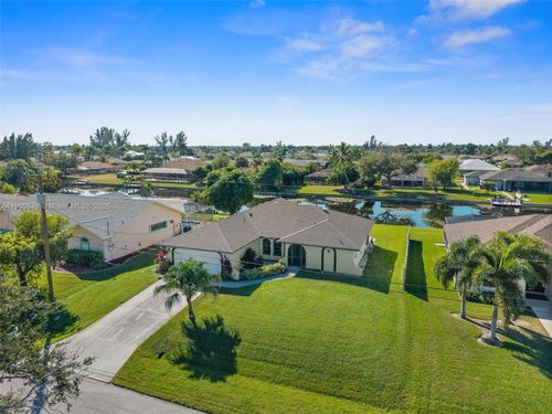 166 Se 20th St, Cape Coral, FL, 33990-2254 | Card Image
