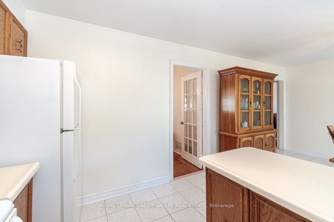 10 Polygon Crt, House other with 4 bedrooms, 3 bathrooms and 4 parking in Brampton ON | Image 14