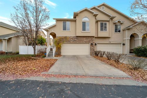 1360 E Old Maple Ct, Murray, UT, 84117-7300 | Card Image
